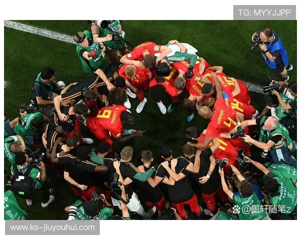 街头狂欢热血碰撞让青春在涂鸦足球的绿茵上自由燃烧